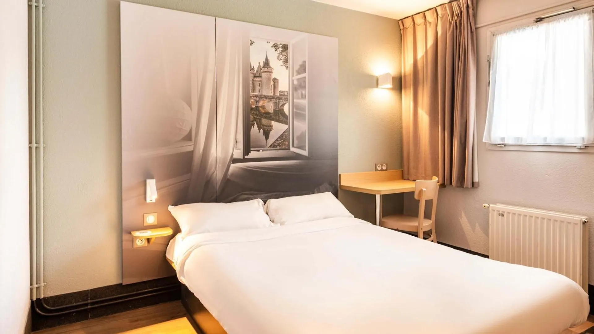 Where to Stay Near l'Île de Versailles : 4 Hôtels Budget à Nantes