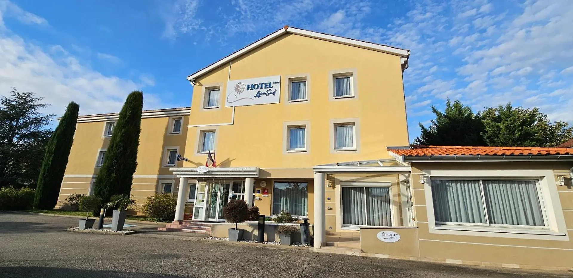 Séjourner près de Confluence : 5 Hôtels Familiaux Comparés