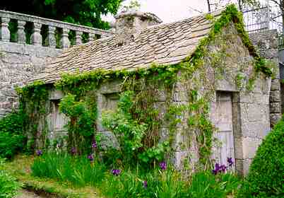 La cabane du jardinier (construite pour durer, elle aussi...)